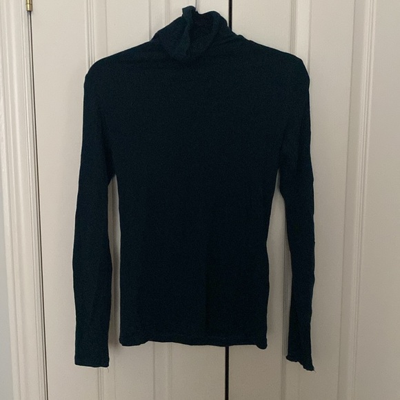 Deep teal turtleneck sweater - Picture 3 of 5